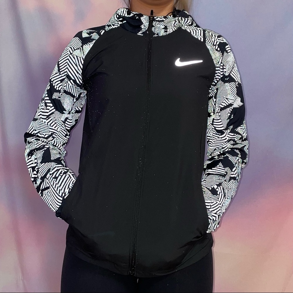 Nike Flash Windbreaker